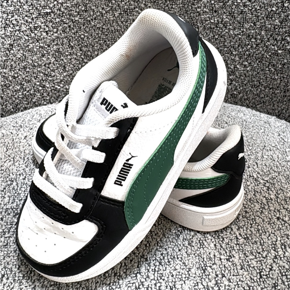 Kids PUMA unisex Size 8 NWOT or BOX